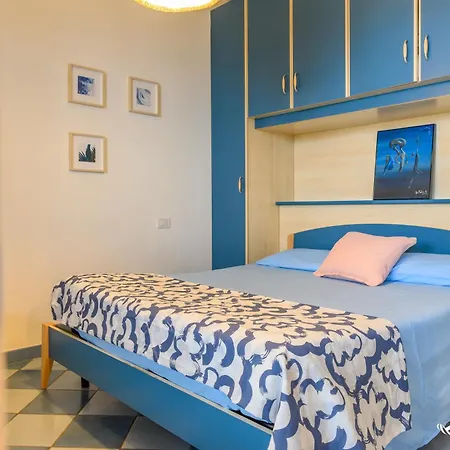 Bilocale Mayra Fronte Mare - Invacanza *