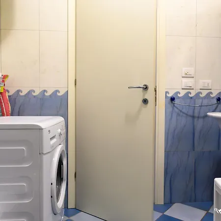 Daire Bilocale Mayra Fronte Mare - Invacanza *